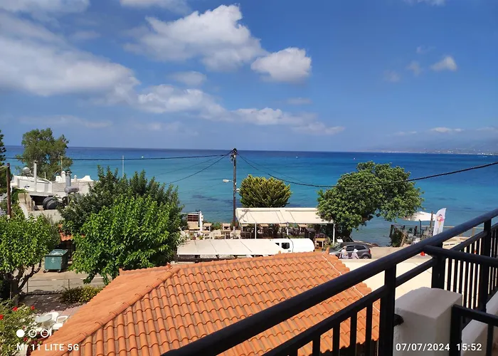 Diamond Beach Apts & Studios